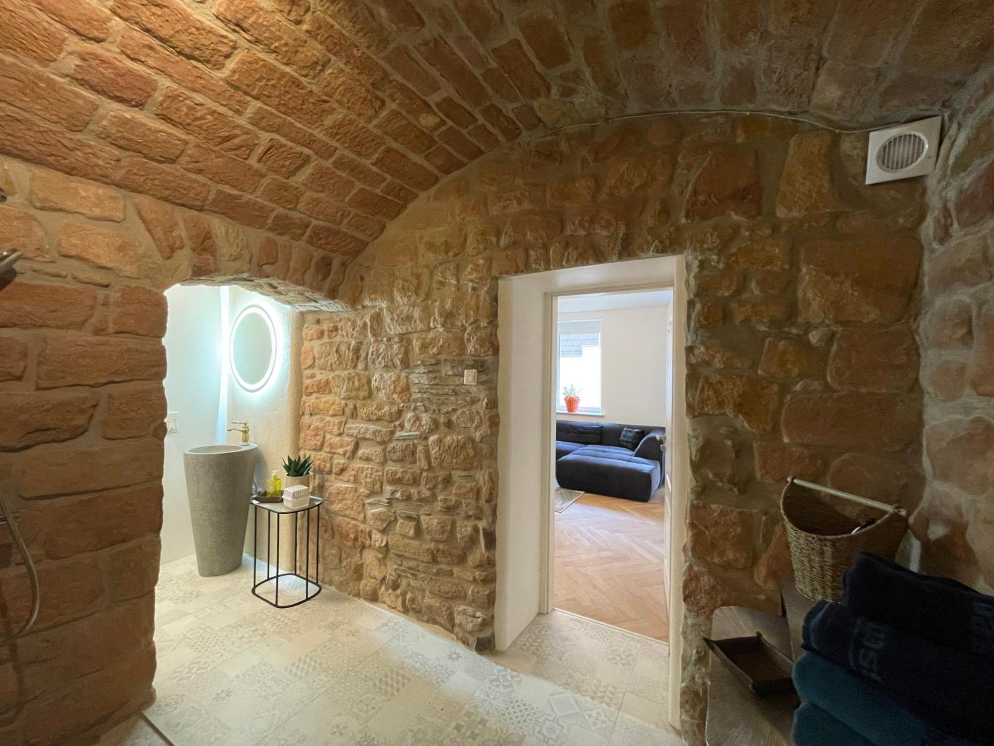 Luxurioese Ferienwohnung Mit Wellness Oase Saarburg Ngoại thất bức ảnh