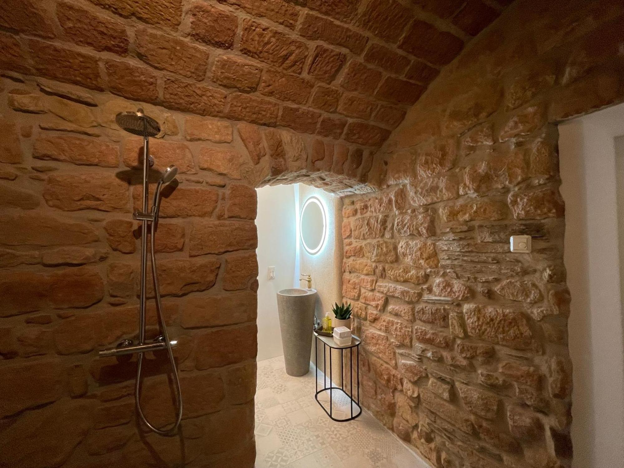 Luxurioese Ferienwohnung Mit Wellness Oase Saarburg Ngoại thất bức ảnh