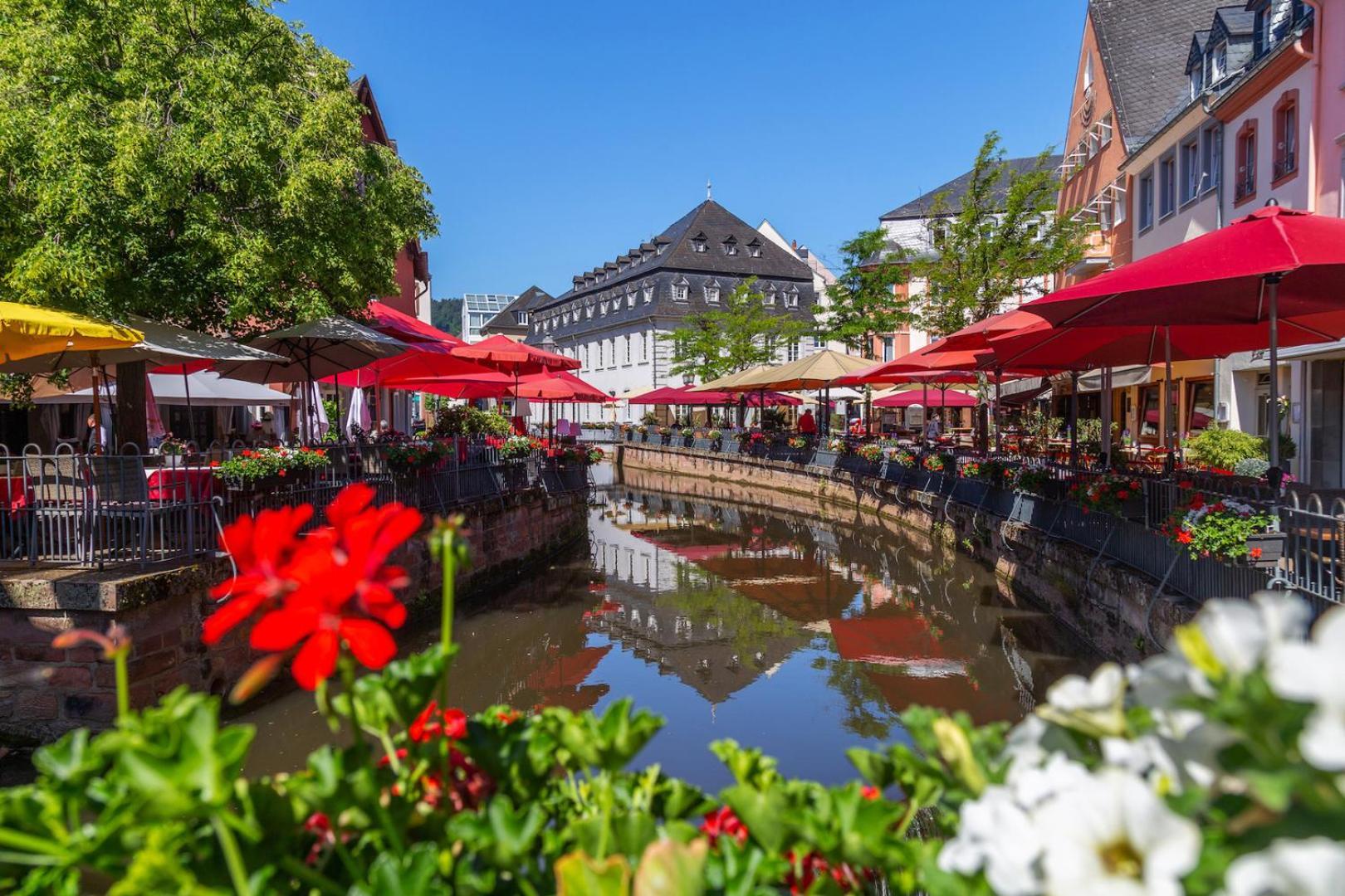 Luxurioese Ferienwohnung Mit Wellness Oase Saarburg Ngoại thất bức ảnh